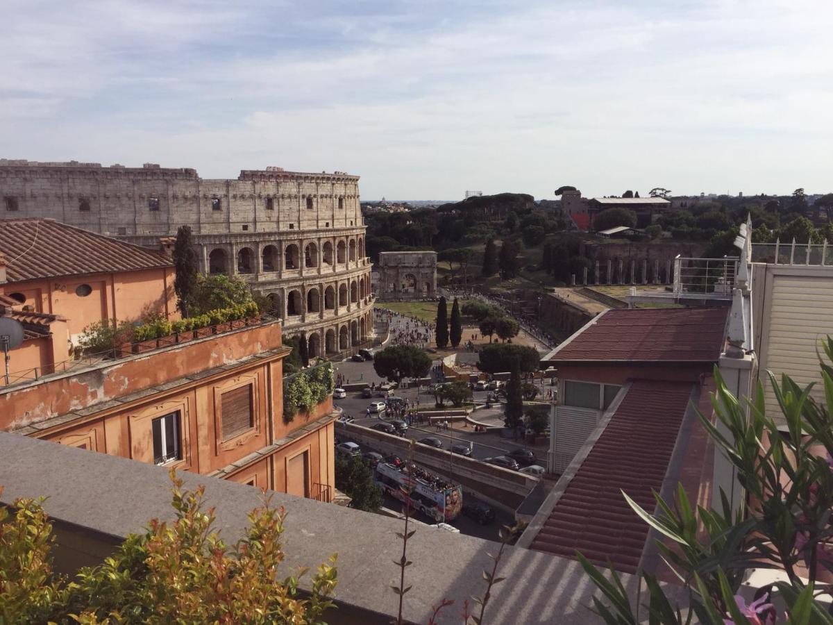 Superattico Sul Colosseo Rom Exterior foto